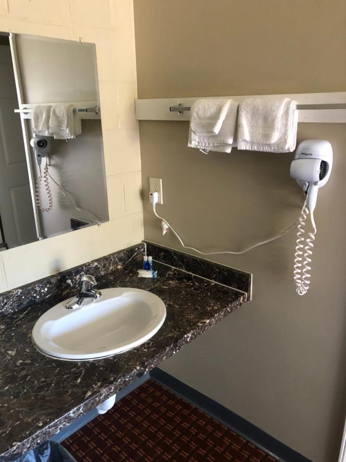 Rodeway Inn & Suites Walhalla Экстерьер фото