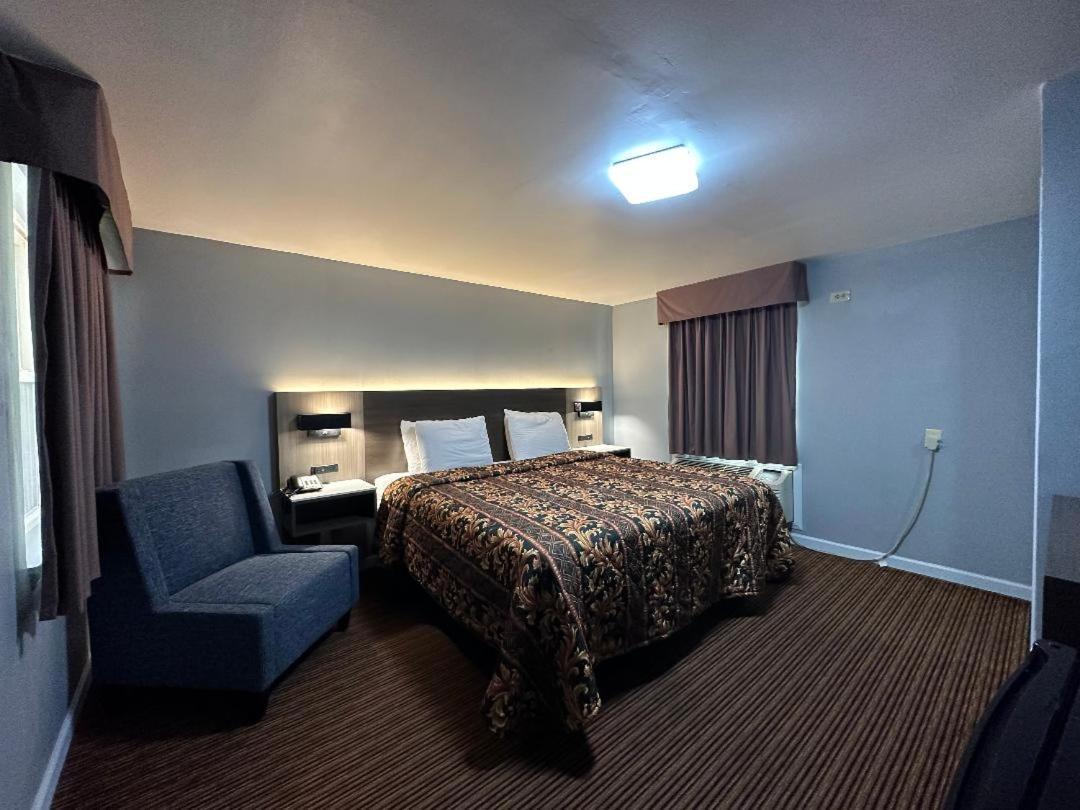 Rodeway Inn & Suites Walhalla Экстерьер фото