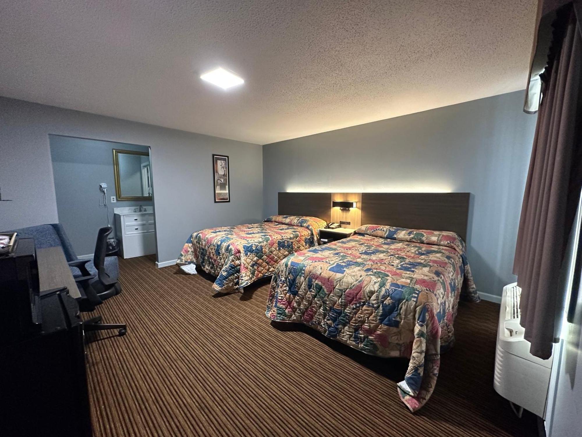 Rodeway Inn & Suites Walhalla Экстерьер фото
